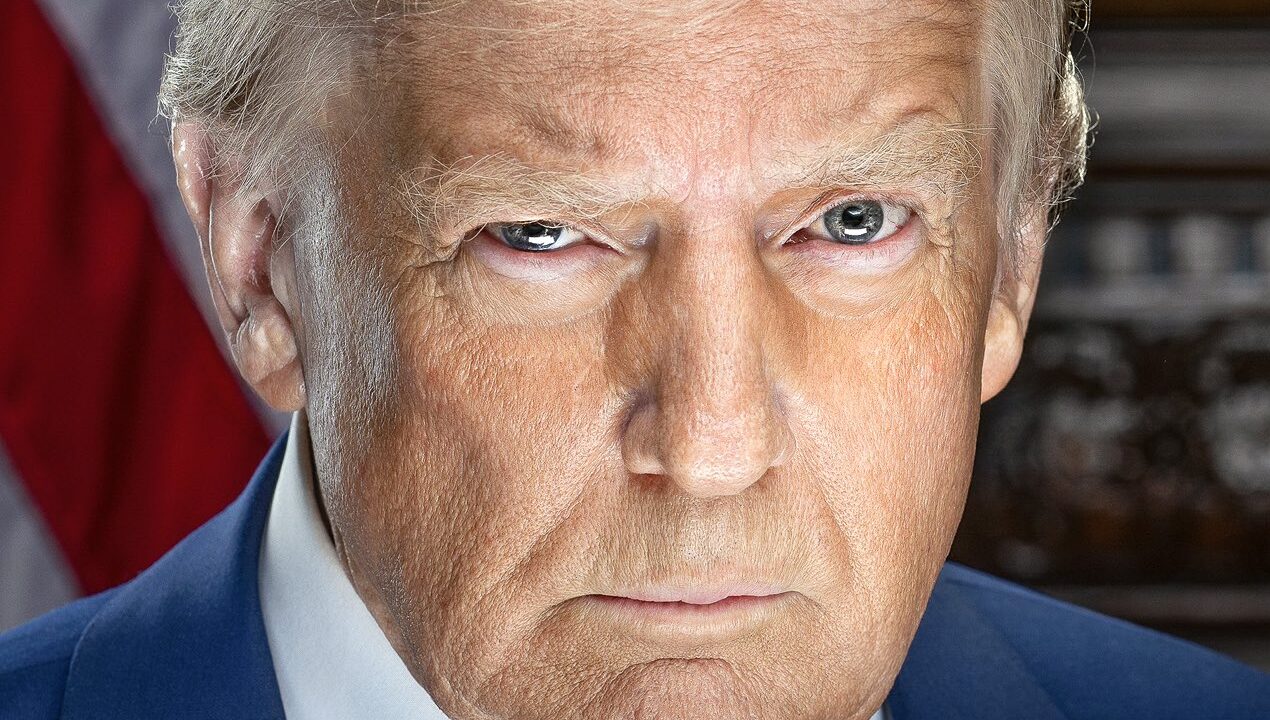 Official 2025 portrait of US President Donald Trump